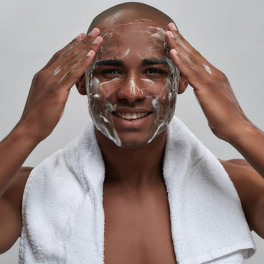 Soft Net Foaming Wash designed for oily skin in men. Effective cleansing solution targeting impurities and blackheads